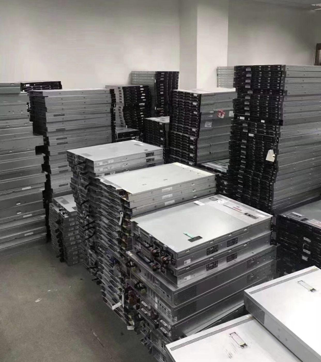 深圳英耀:電腦回收中的璀璨明珠(圖1) 深圳英耀:電腦回收中的璀璨明珠(圖1)