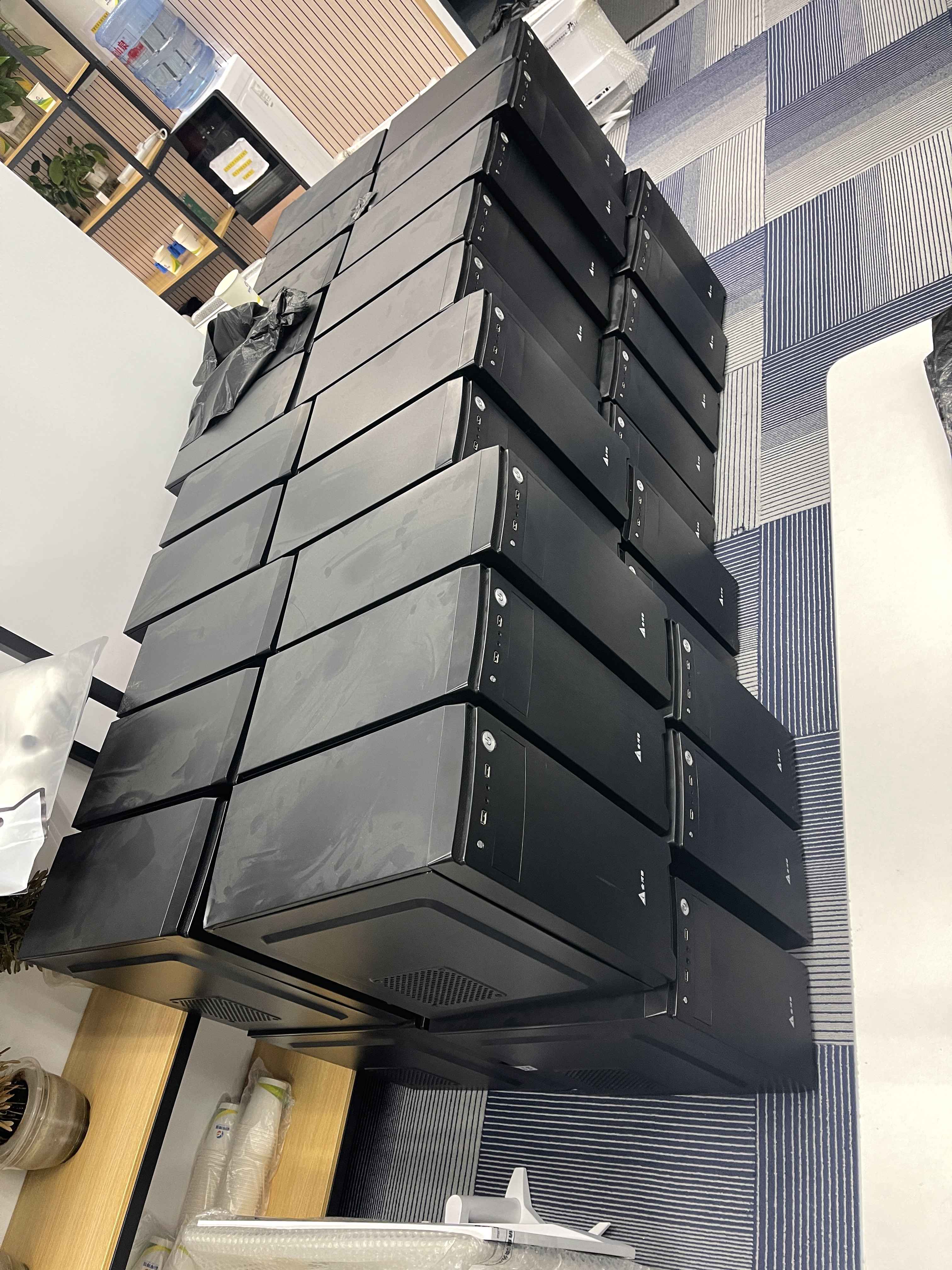 東莞電腦回收評估,這家公司準(zhǔn)不準(zhǔn)?(圖2) 東莞電腦回收評估,這家公司準(zhǔn)不準(zhǔn)?(圖2)