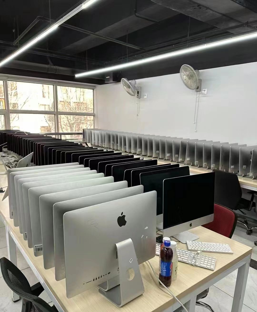 東莞原裝電腦回收渠道,這家公司有哪些?(圖4) 東莞原裝電腦回收渠道,這家公司有哪些?(圖4)