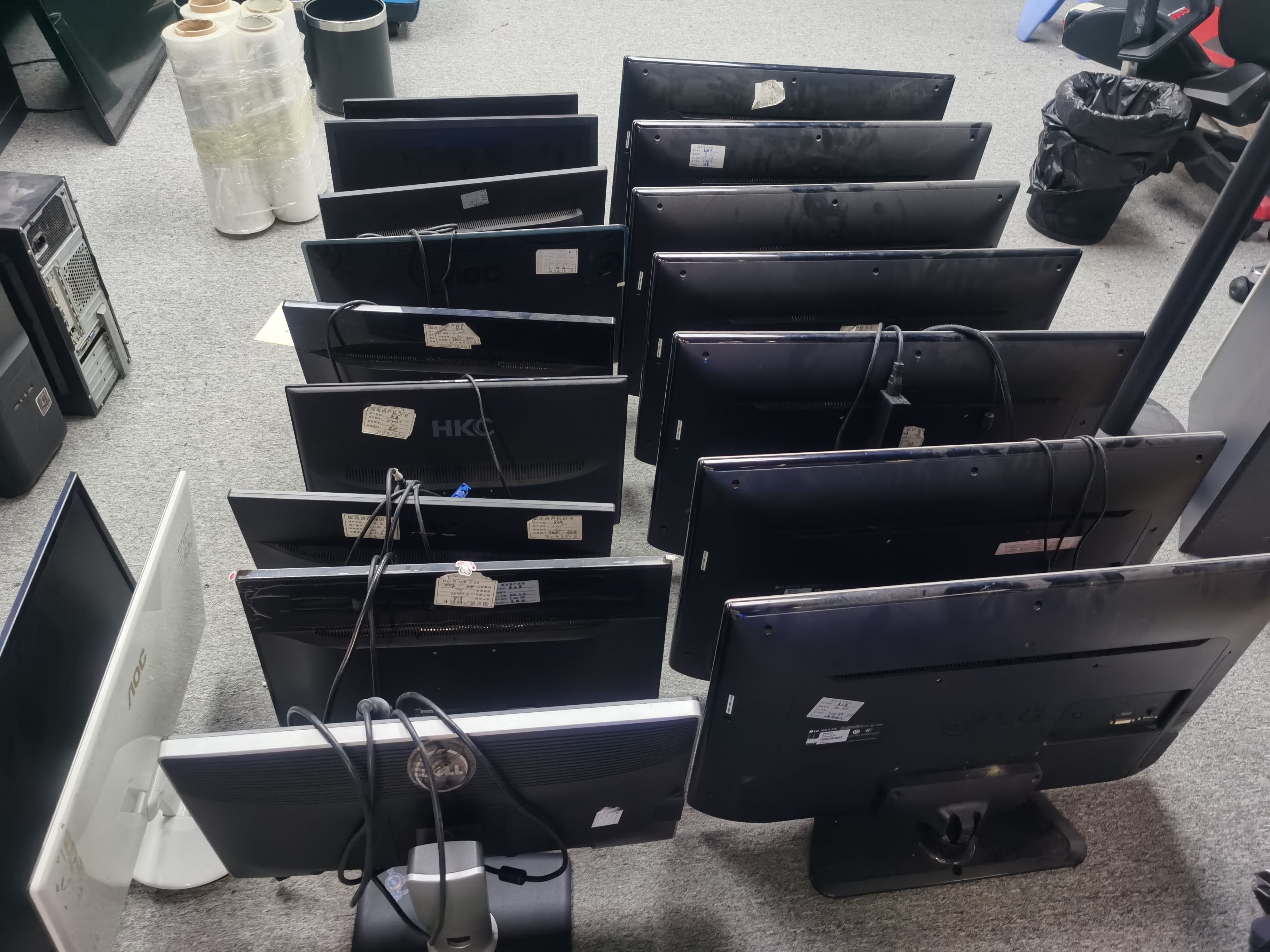 東莞閑置電腦大清理,九福回收來助力(圖3) 東莞閑置電腦大清理,九福回收來助力(圖3)