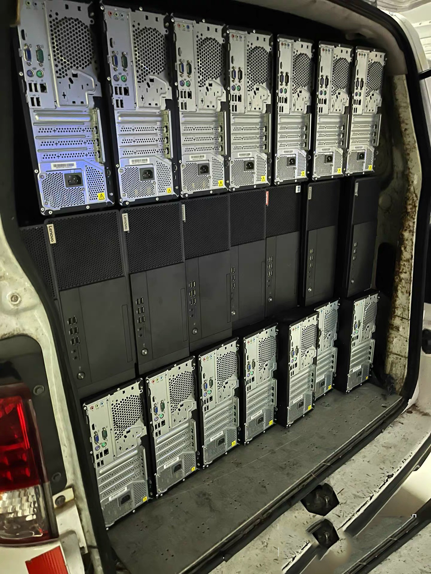 廣州二手服務器回收認準六喜,線上報價+線下回收超便捷(圖2) 廣州二手服務器回收認準六喜,線上報價+線下回收超便捷(圖2)